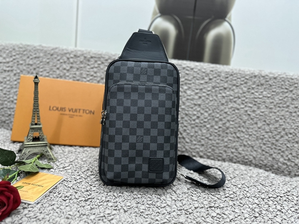 ルイヴィトンバッグ正面デザイン